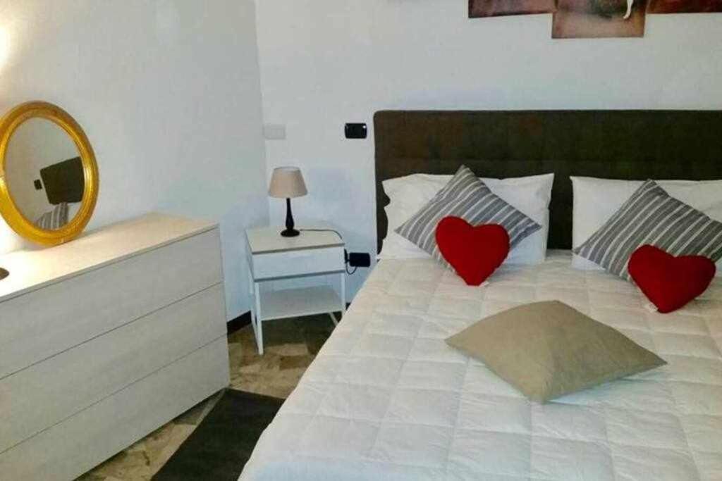 Apartamento Casa Il Porticciolo Cernobbio House Como Exterior foto